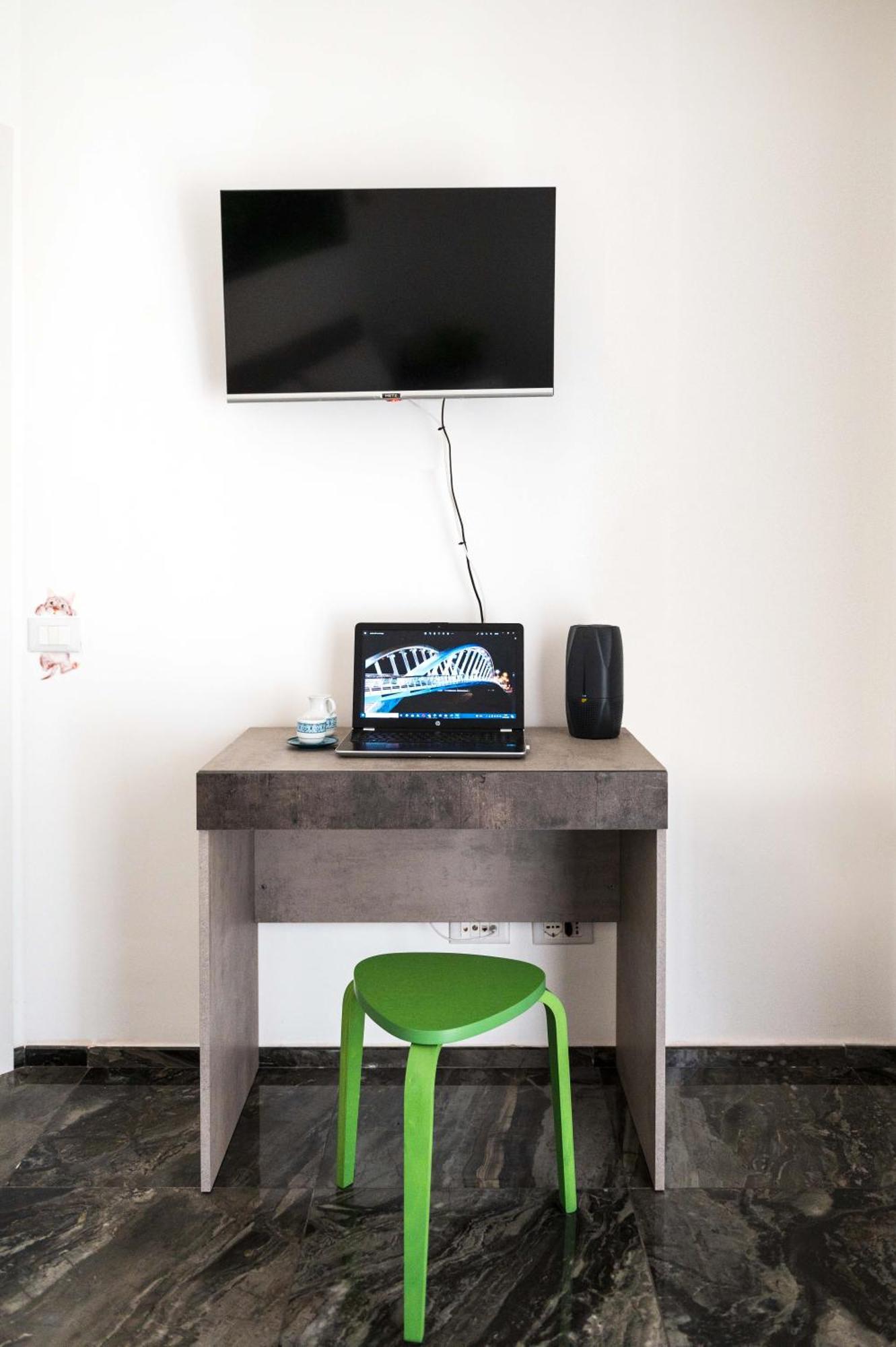 Home Big Crire At 724 Rome Extérieur photo
